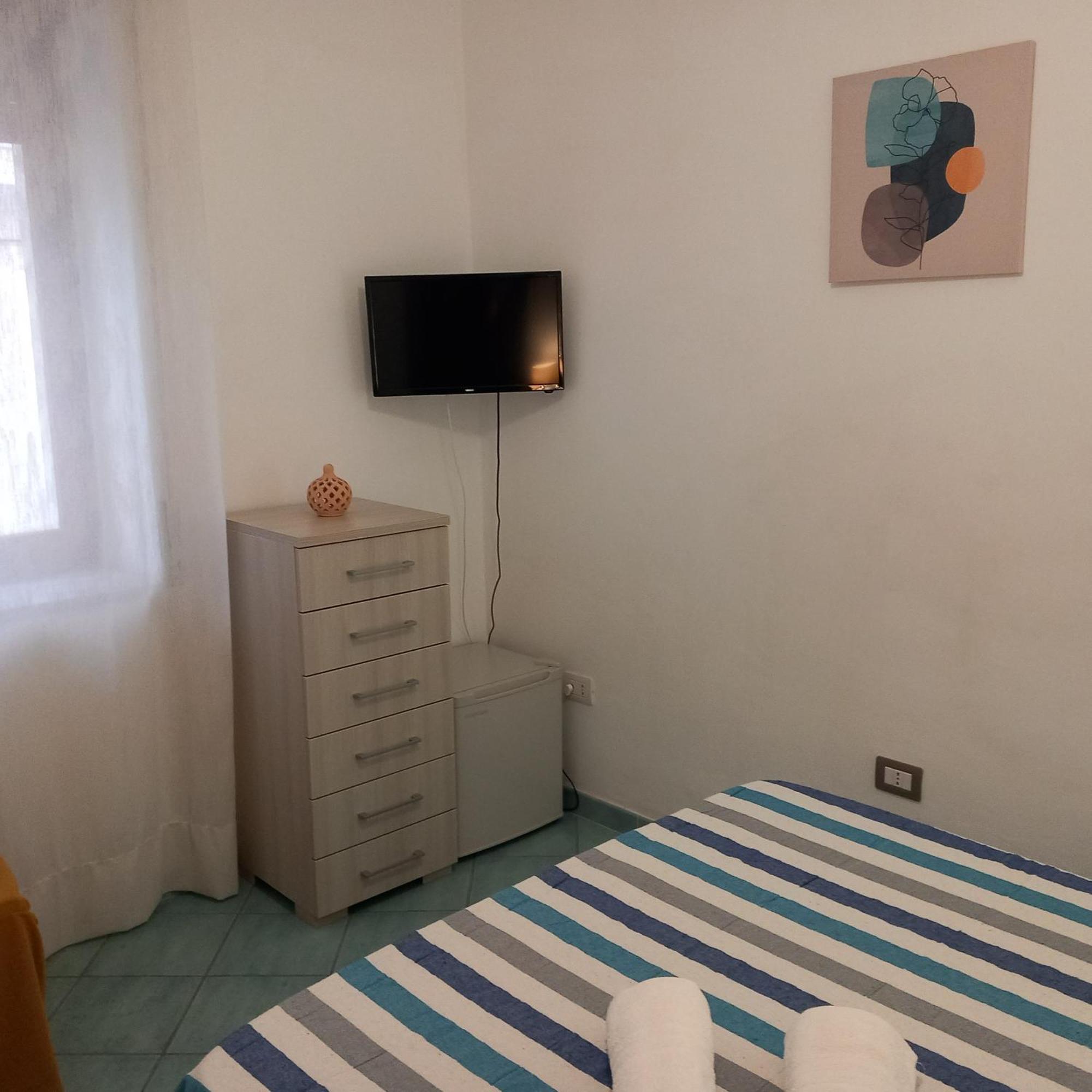 Casa Vacanze E B&B Oltremare Marina di Camerota Exterior photo