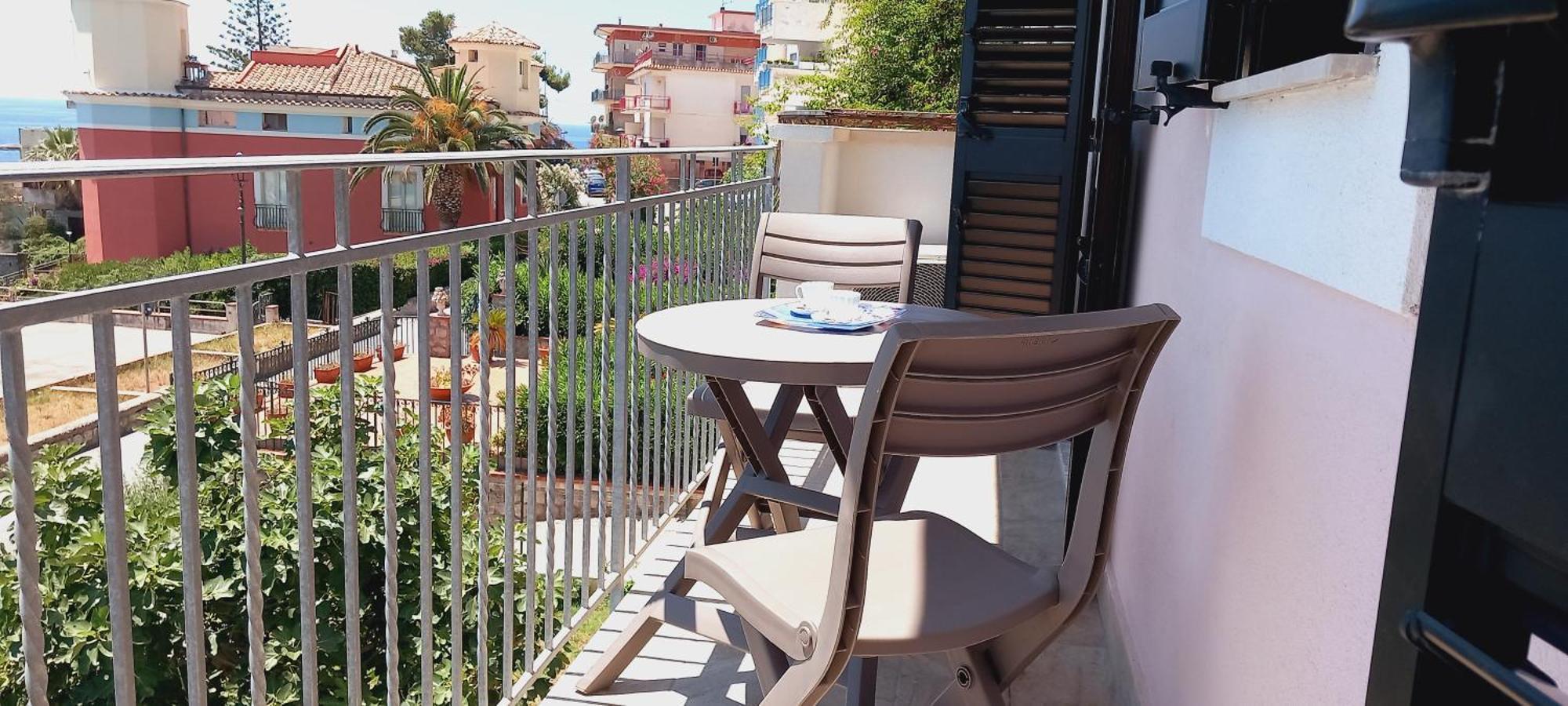 Casa Vacanze E B&B Oltremare Marina di Camerota Exterior photo