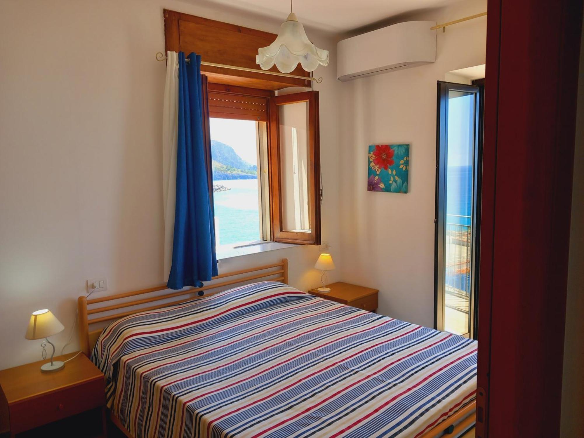 Casa Vacanze E B&B Oltremare Marina di Camerota Exterior photo
