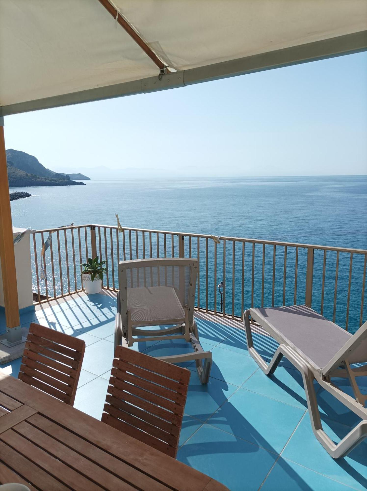 Casa Vacanze E B&B Oltremare Marina di Camerota Exterior photo