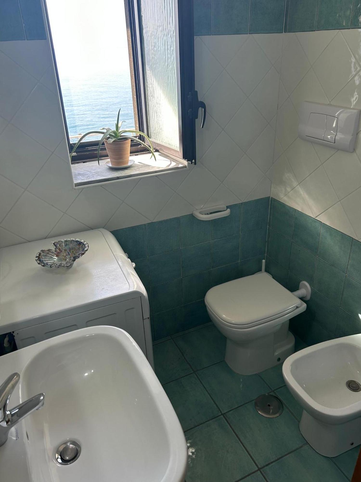 Casa Vacanze E B&B Oltremare Marina di Camerota Exterior photo